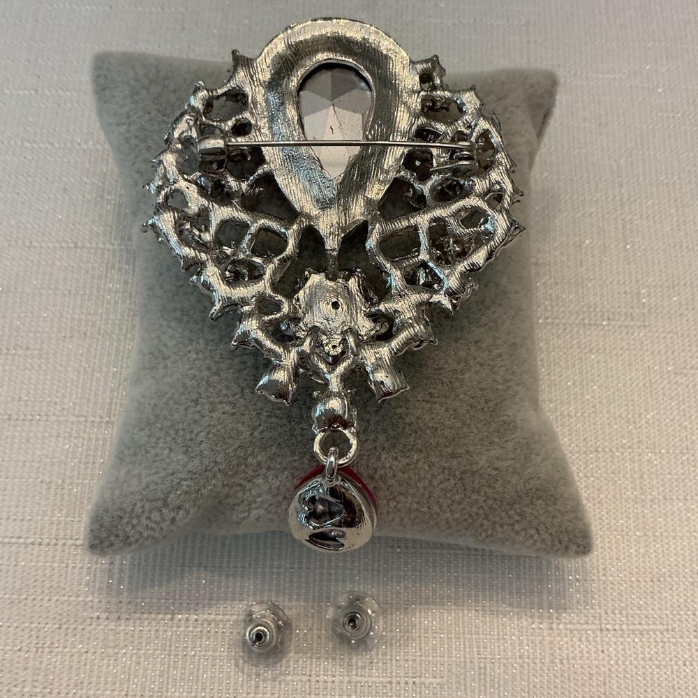 Magenta Rhinestone Brooch - Picture 4 of 4